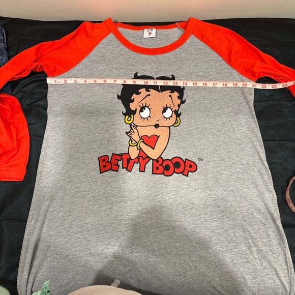 🔥Betty Boop Gray and Red Raglan Dress🔥 - Picture 4 of 5